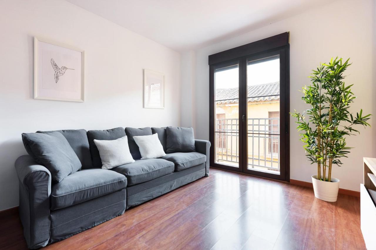 Pineapple Rosaleda 13 Apartment มาลากา ภายนอก รูปภาพ