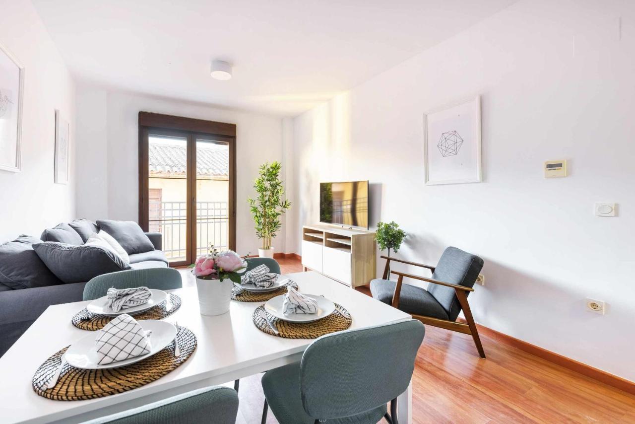 Pineapple Rosaleda 13 Apartment มาลากา ภายนอก รูปภาพ