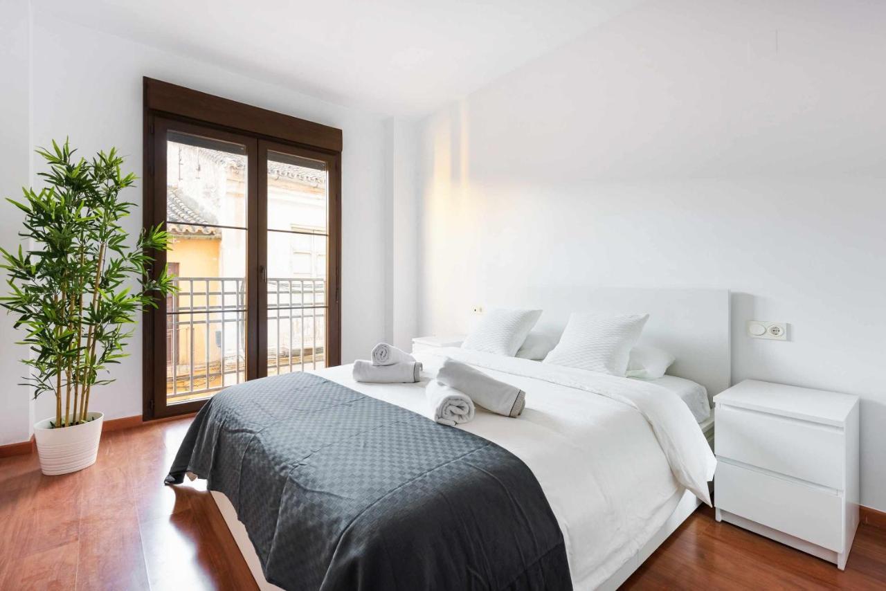 Pineapple Rosaleda 13 Apartment มาลากา ภายนอก รูปภาพ