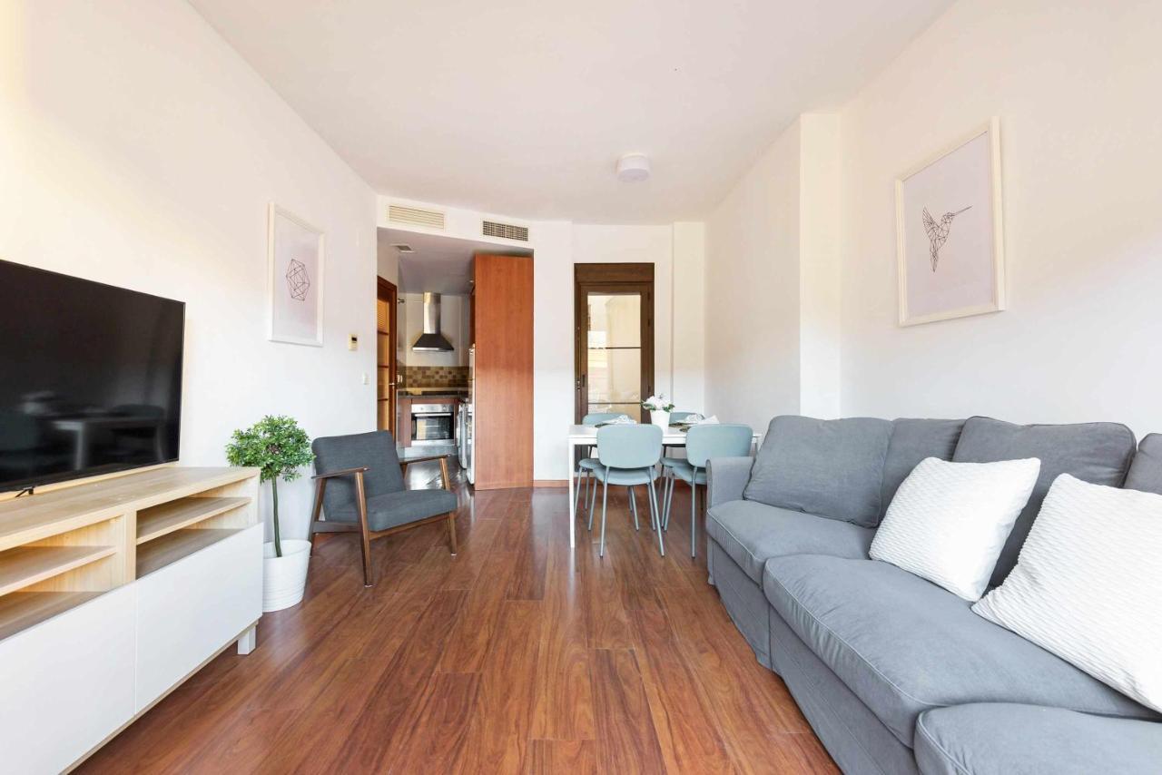 Pineapple Rosaleda 13 Apartment มาลากา ภายนอก รูปภาพ