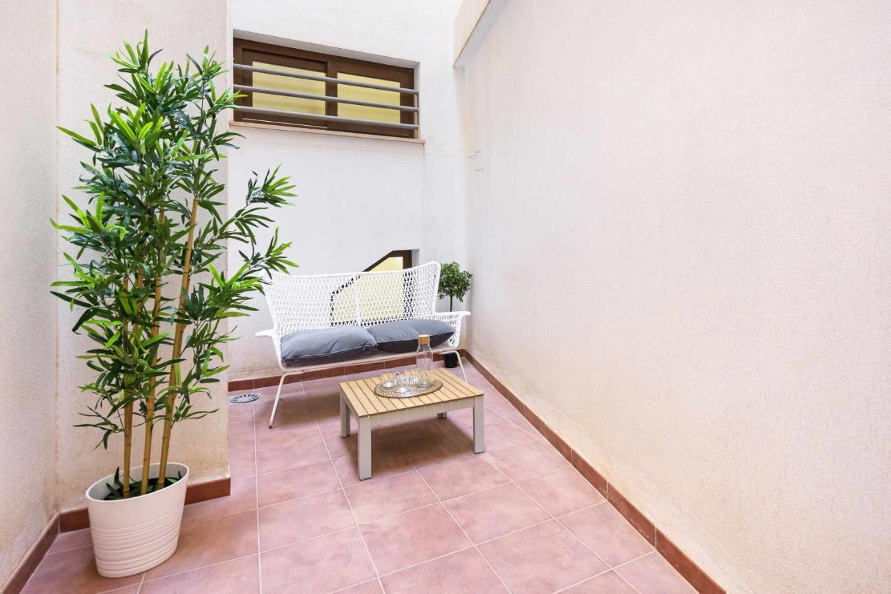 Pineapple Rosaleda 13 Apartment มาลากา ภายนอก รูปภาพ